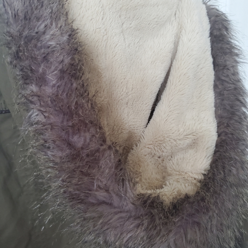 Green fall jacket - Picture 9 of 12